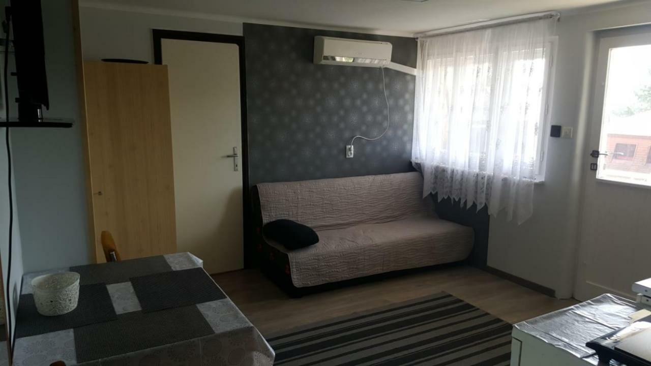 Happy House Apartment Zalakaros Exterior photo